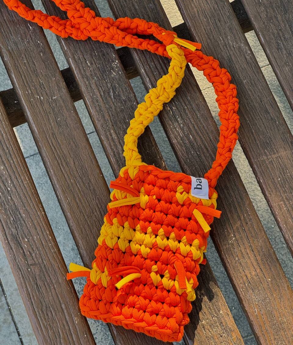 MOLLY BAG in orange and yellow colors